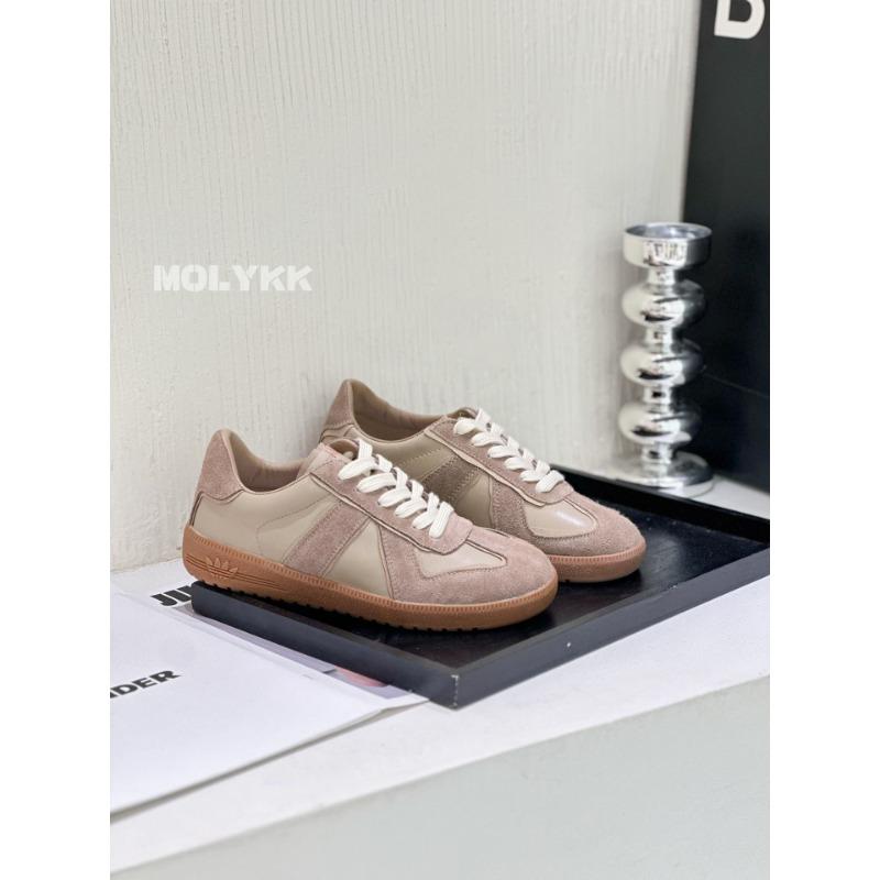 

Flat-bottomed cowhide women s new versatile sports casual shoes literary little white shoes soft-soled lace-up board shoes 40