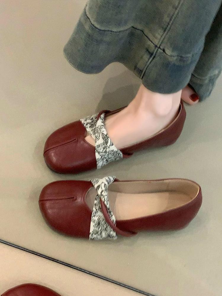 Sheepskin Version~ French Retro Flat Bottom Inner Height Increase Shallow Mouth Single Shoes Women's 2025 New Versatile Mary Jane Small Leather Shoes