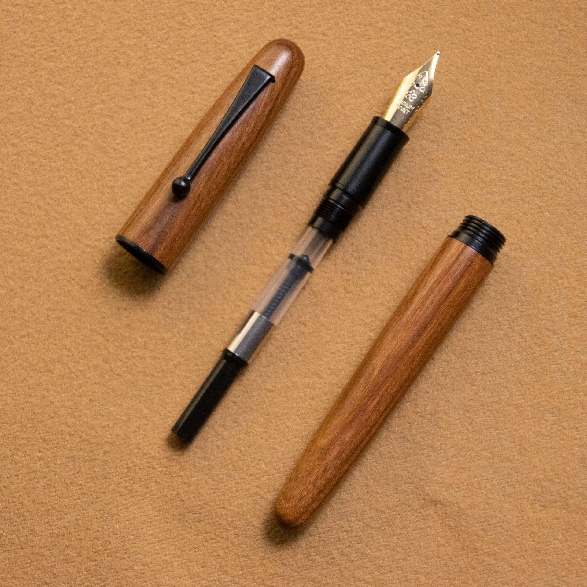 Деревянная ручка, ручка для подписи, подарочная коробка, на заказ, студенческая, каллиграфическая, из массива дерева, ручка для практики каллиграфии, ручка из бревна 0.7mm