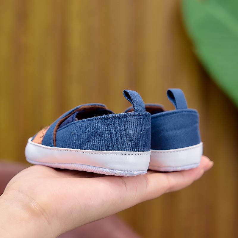 Baby Cartoon Canvas-Schuhe zum Hineinschlüpfen, Weiche Sohle, 0-12 Monate