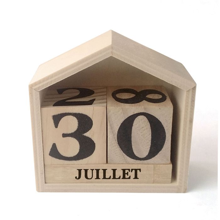 Wooden Perpetual Calendar - 7.3 X 8 X 3.4 Cm