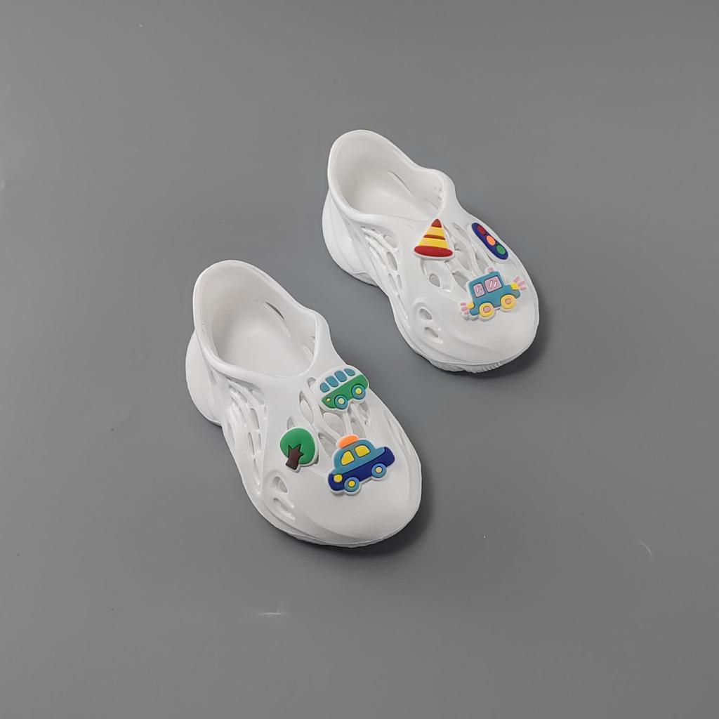 Coconut Clogs: Stylish, Comfortable Cartoon Beach Shoes for Men and Women
