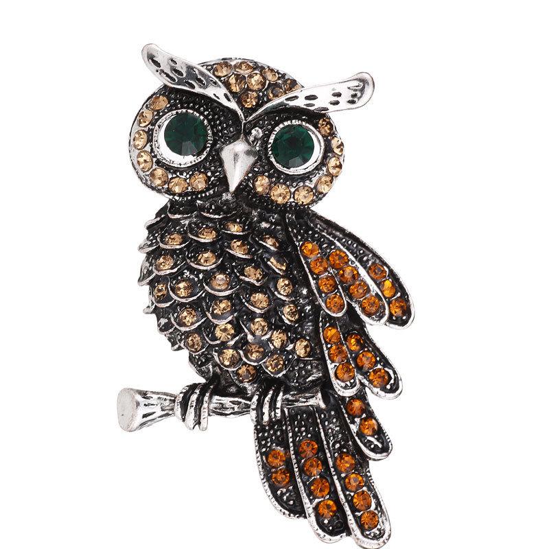 Hummingbird Crystal Rhinestone Brooch: Elegant Alloy Pin for Clothing Accessories