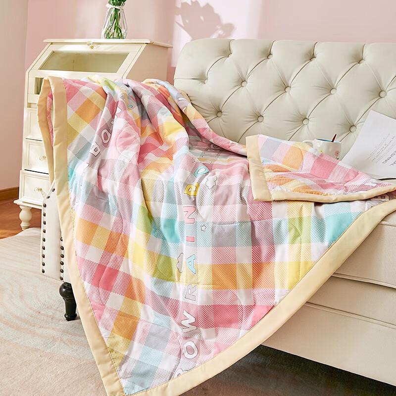 

Red Dragonfly Summer Cool Quilt