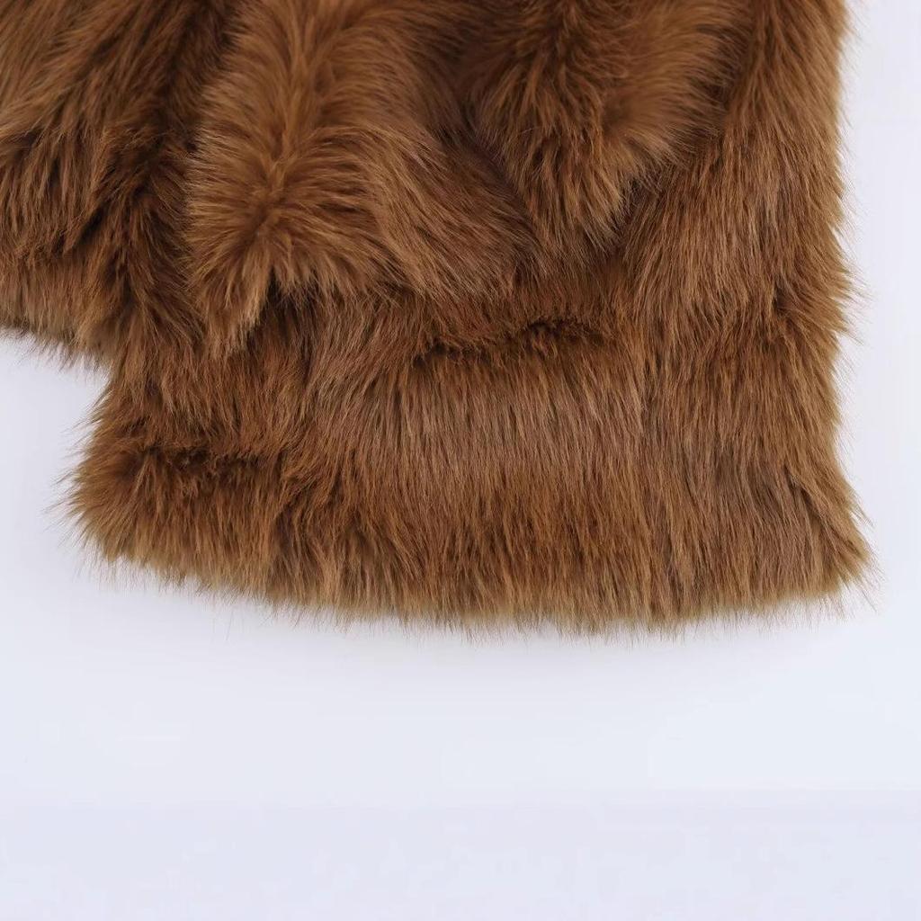 Winter 2024 Women's European & American Style One-Shoulder Furry Top