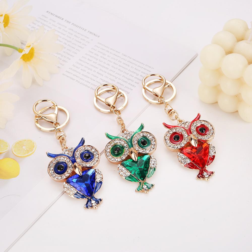 Decorative Keychain with Rhinestones, Hollowed-out Owl Keychain, Backpack Pendant, Fashionable Style, Animal Motif