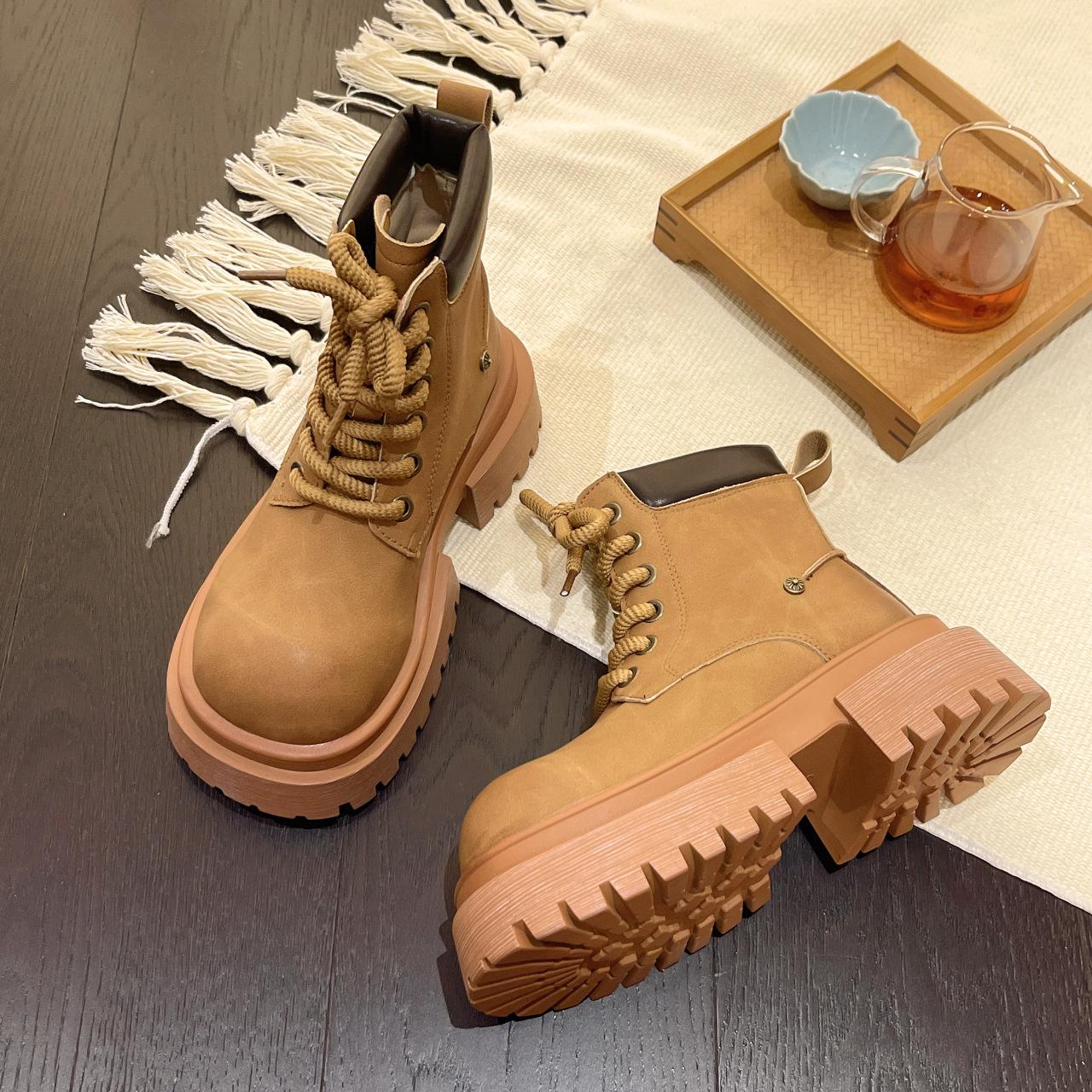 

Ботинки Martin на платформе и грубом каблуке женские 2024 новые короткие ботинки Maillard на шнуровке уличные модные ботинки прилив 40