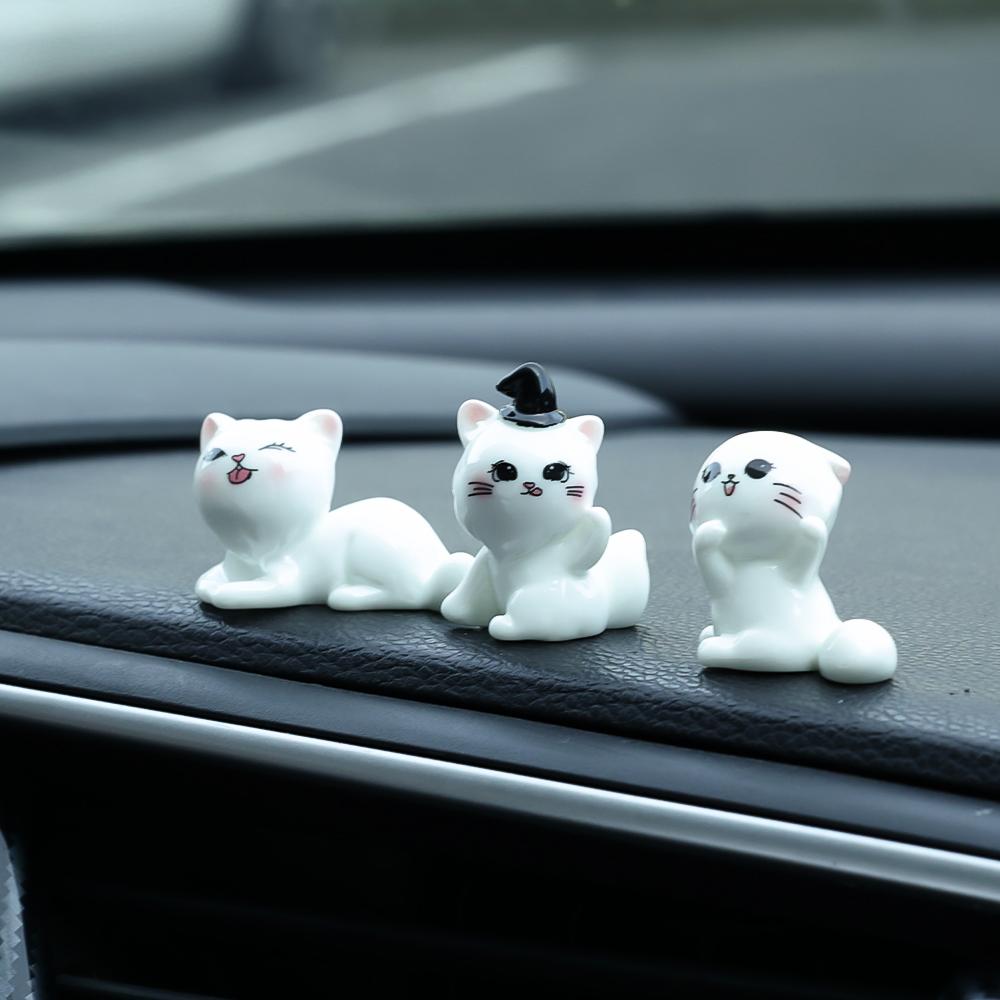 1-5 Stück Neue Auto Mittelkonsole Harz Ornamente Cartoon Niedliches Zaubererkätzchen Mikrolandschaft Harz Desktop Dekoration DIY Zubehör