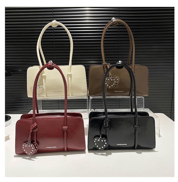 Popularna retro torba pod pachę, niszowy styl antyczny, nowa moda wszechstronna, przenośna torba na ramię wszystko gotowe.