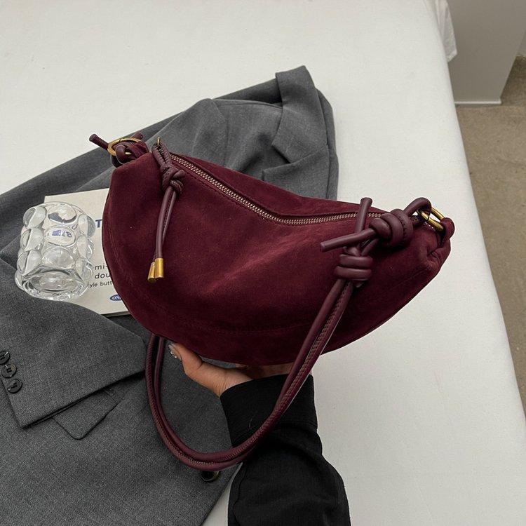 Fashion Quilted Shoulder Bag Half Moon Faux Suede Underarm Bag Vintage Faux Suede Crossbody Bags for Women Handbag Designer Bags