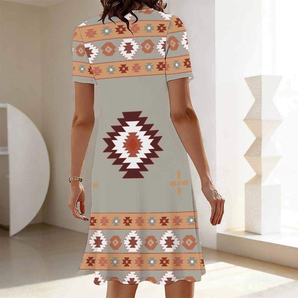 Plus Size Ladies Crew Neck Short Sleeve Dress Soft Retro Floral Print For Casual Downtown Stroll