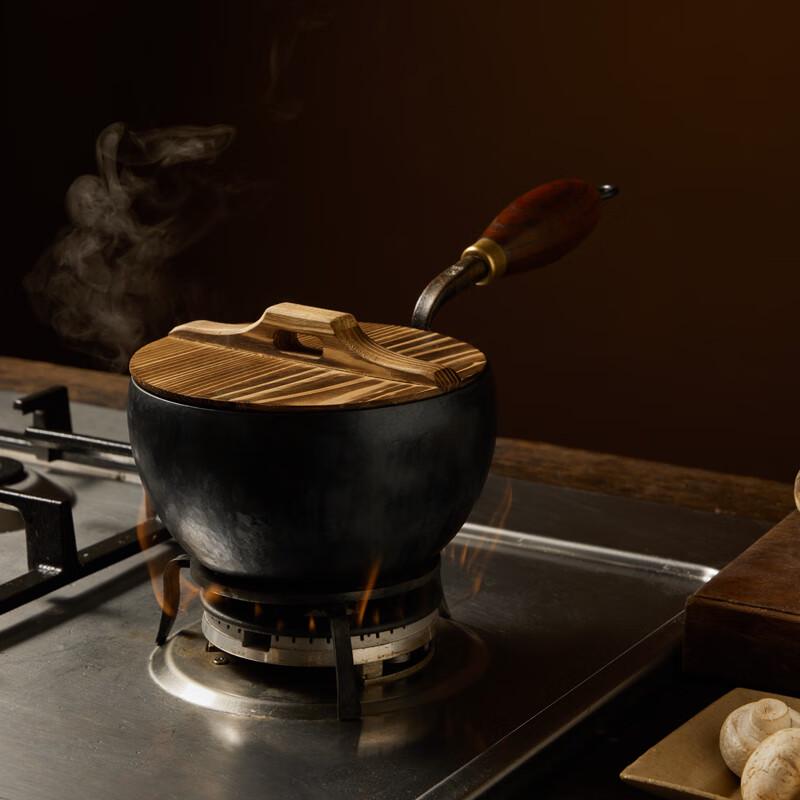 Yukihira Style Non-Stick Iron Milk Pot