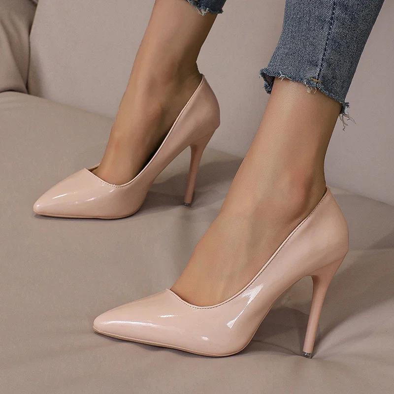 Fashion Red High Heels for Women's Sexy Fine Heel Pumps Fashion Party Plus Size 43 Pointed Toe Wed Shoes Patent Leather Dress High Heels