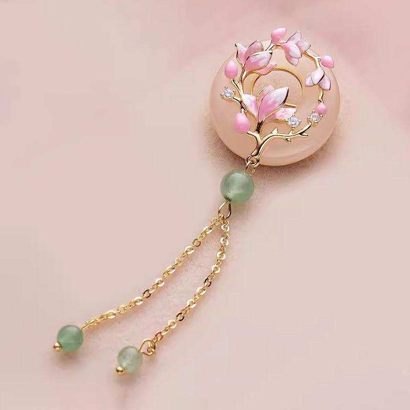 Neue chinesische antike Magnolia-Brosche mit Fransen, hochwertige Sicherheitsschnalle für Damen, Temperament, elegantes Cheongsam, Hanfu-Zubehör