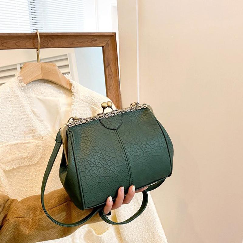 

Матовая кожаная сумка через плечо в стиле ретро для женщин, сумка через плечо с зажимом, однотонная сумка, женская роскошная дизайнерская женская сумка-мессенджер с подушкой 23x10x18cm темно-зеленого