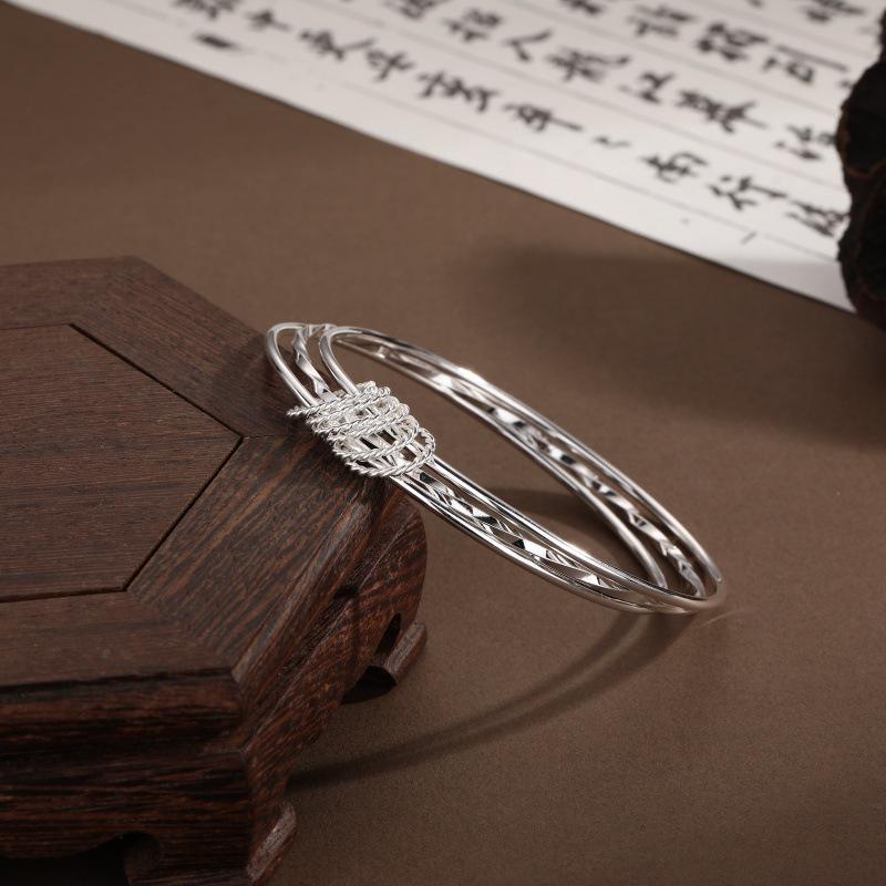 Three Lives Three Worlds Multi-Circle Bracelet: Women's Ethnic Style Bangle, Versatile High-End Fashion