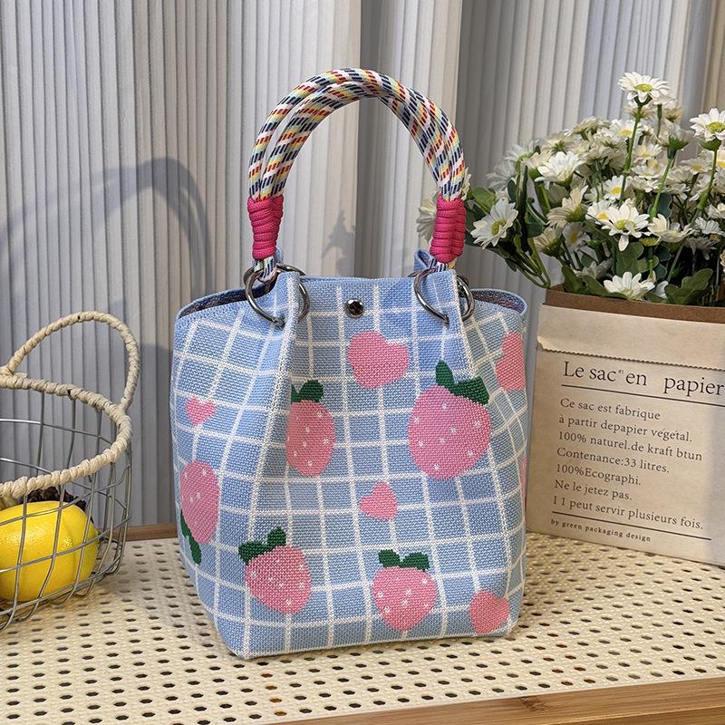 Southeast Asia Trendy Knitted Buckle Handbag - Large Capacity Commuter Tote