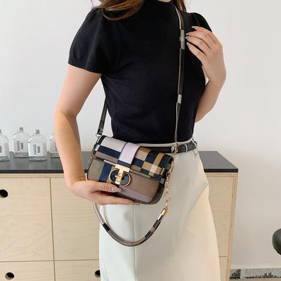Bolsa feminina 2025 verão nova combinação de cores textura bolsa quadrada pequena nicho bolsa de axila bolsa mensageiro