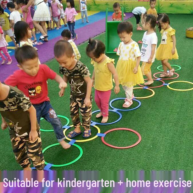 Sensorisches Trainingsgerät für Kinder: Hüpfkästchen-Gitter & Kreisringe für die körperliche Fitness