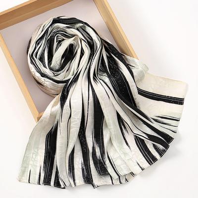 Accessori – Sciarpe e foulard