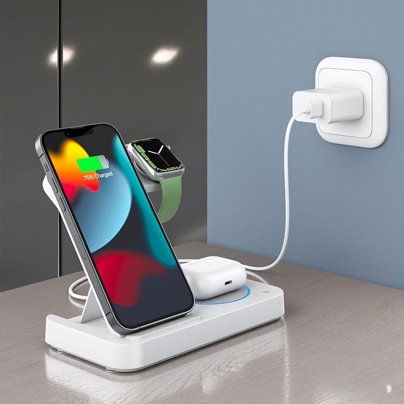 Fast 15w Portable 3 in 1 Wireless Charger Foldable 3 In1 Folding Stand PD Charging Station Dock for iPhone IWatch Earphone Watch