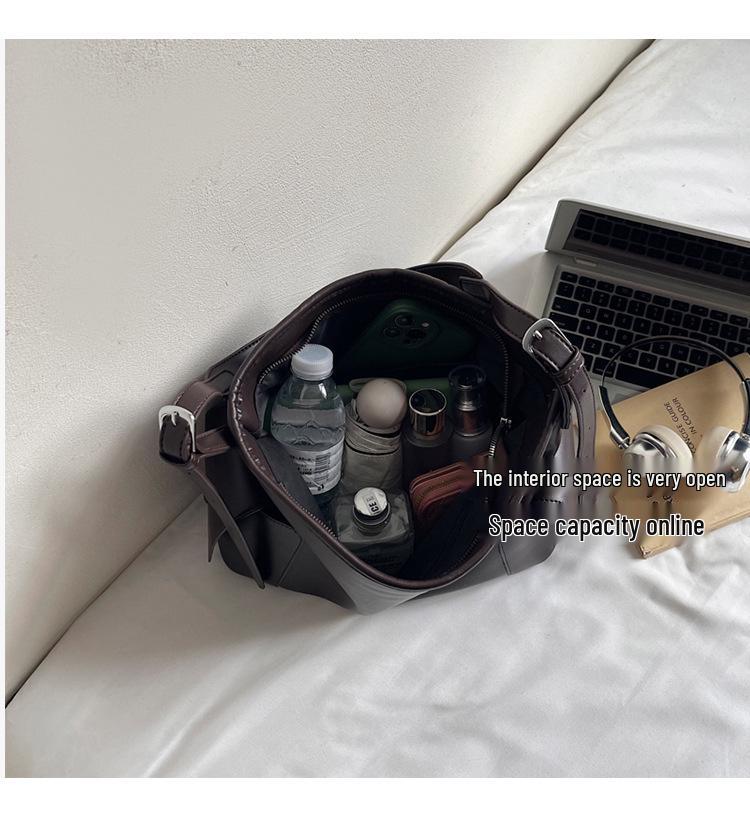 Dam Stor Kapacitet 2025 Pendlarväska - Hög Kvalitet, Enkel Crossbody- & Axelväska