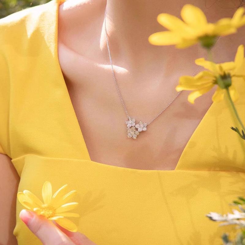 Floral Flower Necklace, Elegant Pastoral Exquisite Pendant, Lady'S Daily Matching Jewelry Woman
