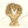 Doppelpferdekopf Figur Liebesherz Pferdekopf Statue Harz Tierskulptur Valentinstag Heim Büro Schreibtisch Dekoration Ornament