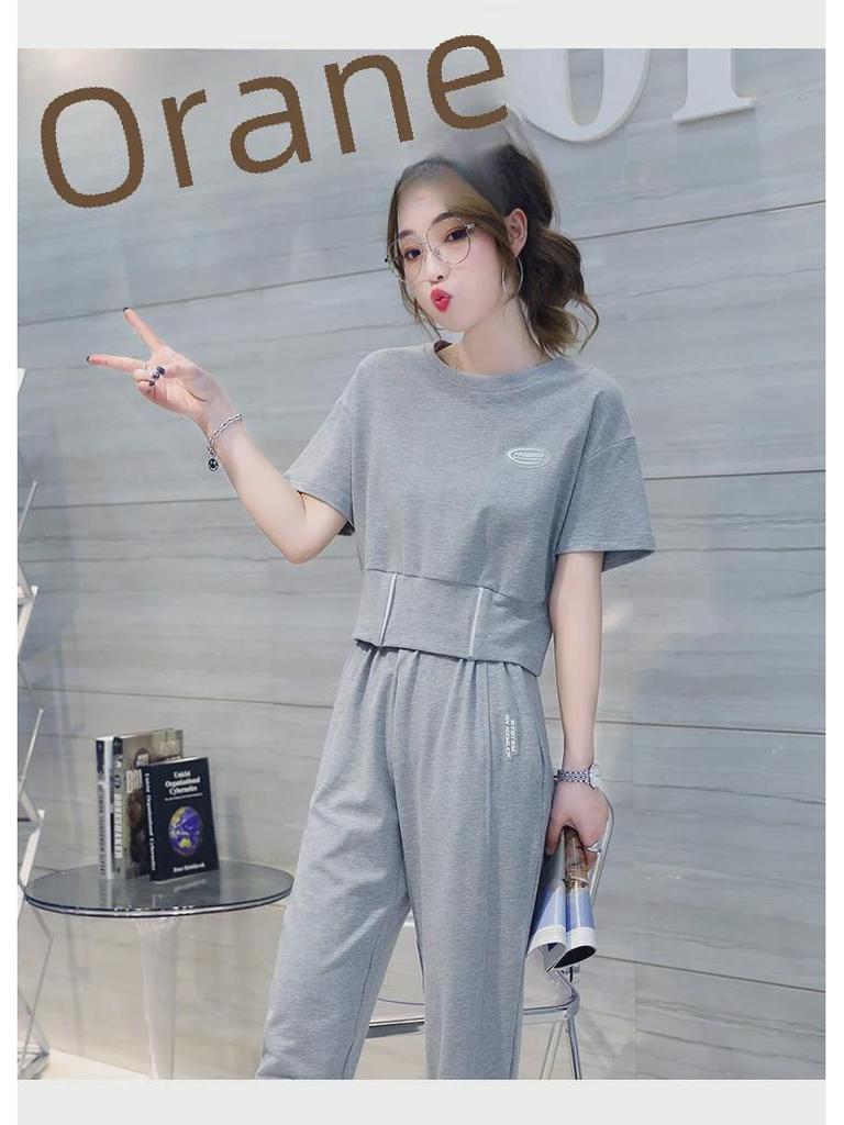 Women's 2025 Summer Casual Two-Piece Set: Short-Sleeved Loose Top & Nine-Point Pants