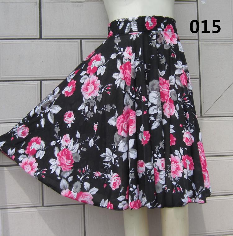 Rochie de vară din mătase de gheață: Fusta de dans floral pentru femei de varsta mijlocie si in varsta