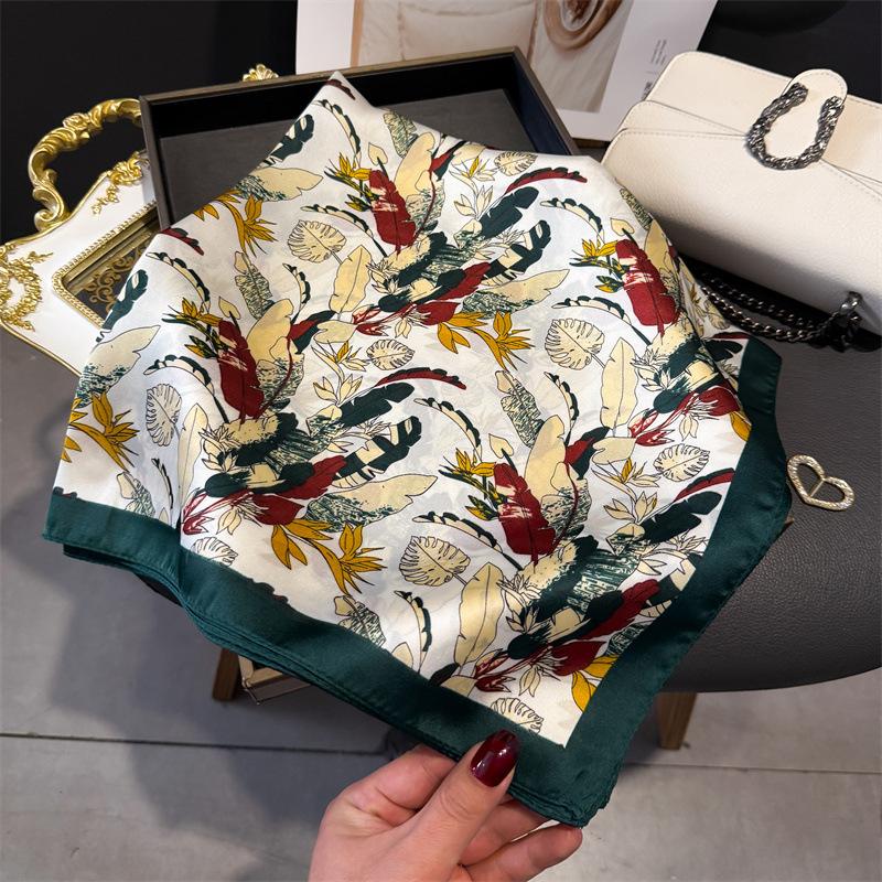 Colorful plant-printed silk scarf square scarf high-end versatile shawl sunscreen neck small square scarf headscarf women's scarf