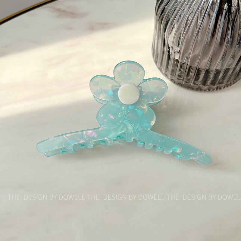 Charming Handcrafted Floral Hair Claw Clip For Women In Beautiful Colors