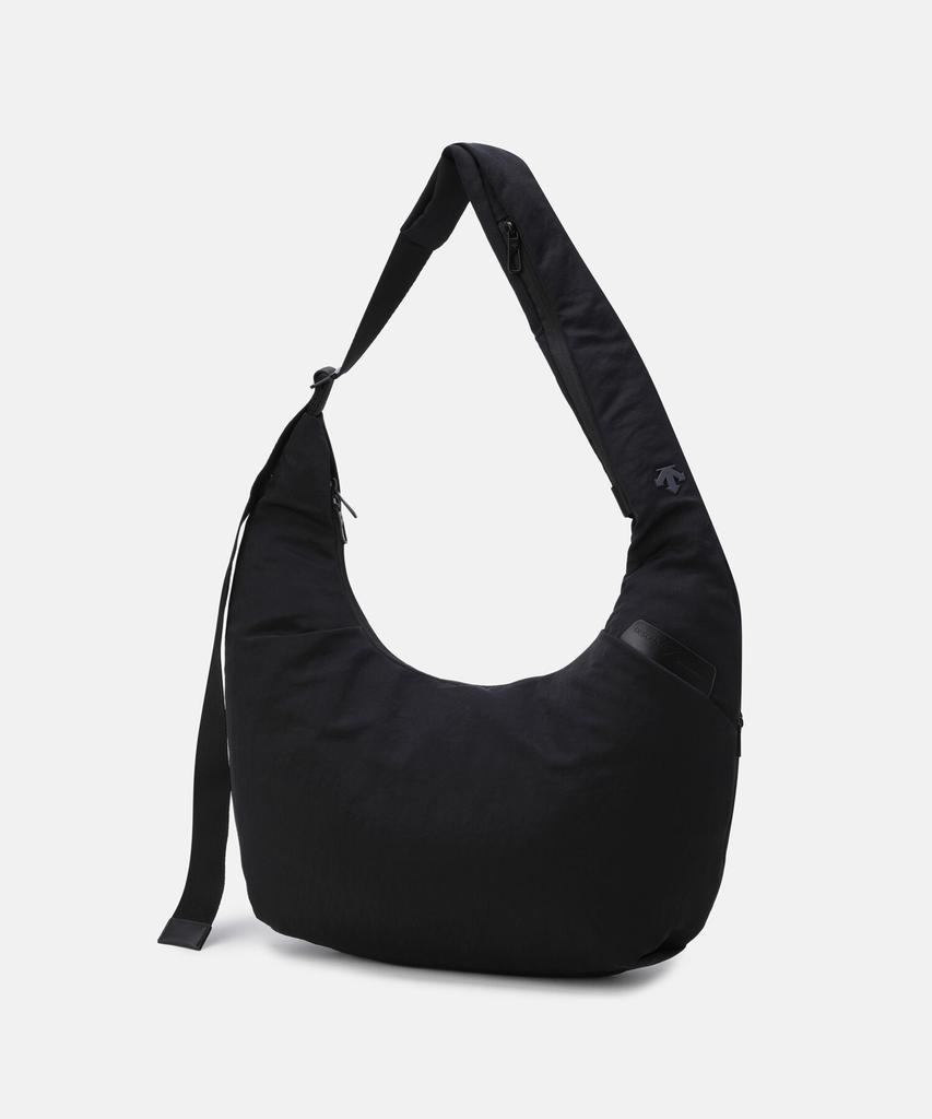 Descente Large Lightweight Hobo Bag Black (Sq323Ubg7A)