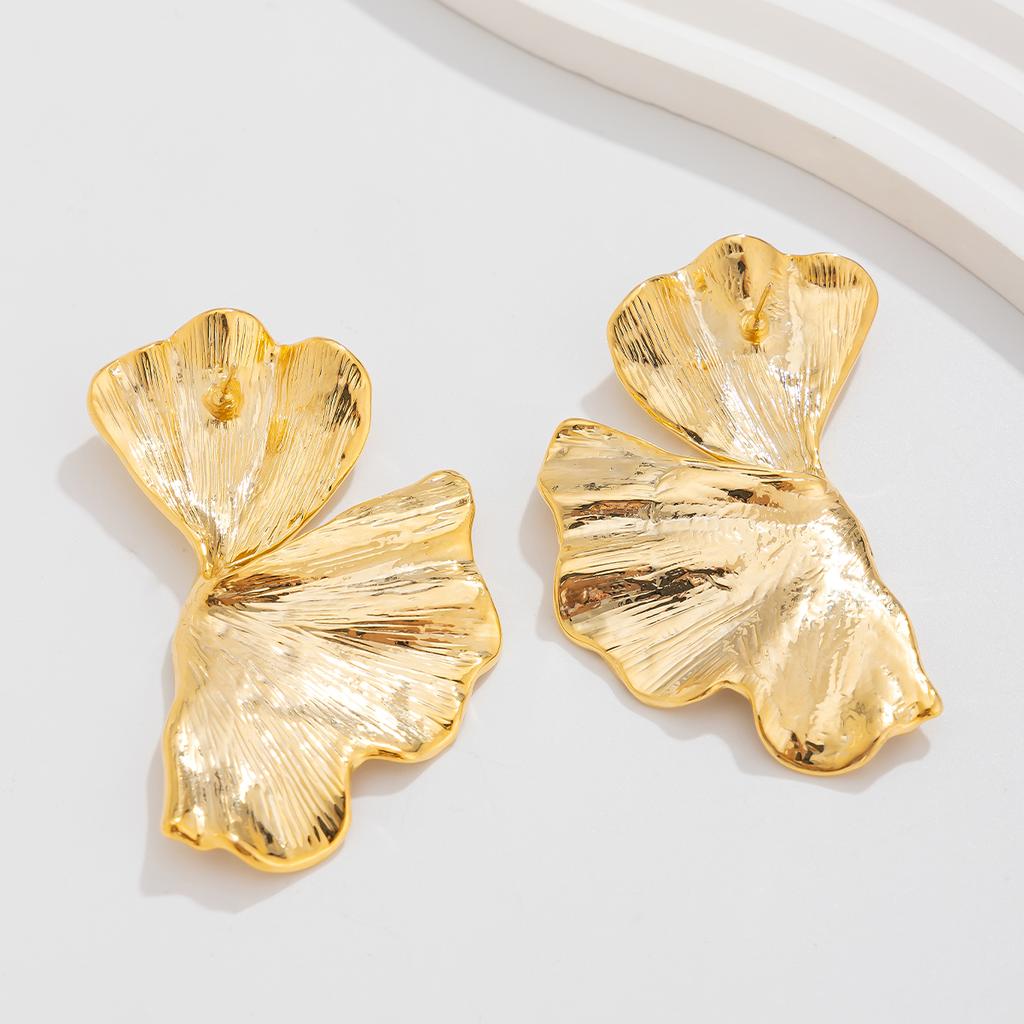 Salircon Gotische Dicke Metall Halb Ginkgoblatt Ohrstecker Mode Unregelmäßige Geometrie Ohrringe Damen Eleganter Ohrschmuck