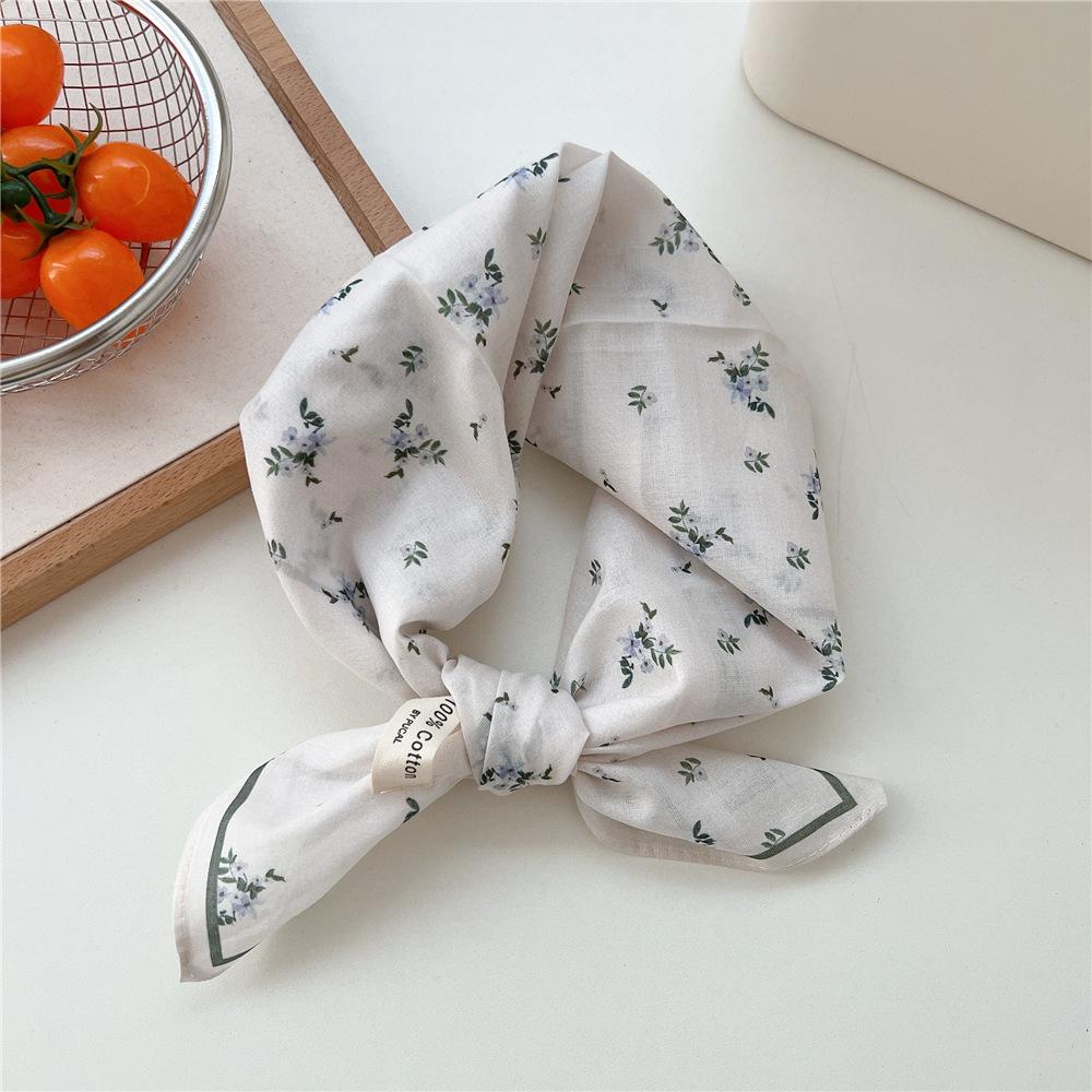 Korean literary and artistic decoration small silk scarf Korean version fashionable versatile spring and summer fresh and breathable cotton and