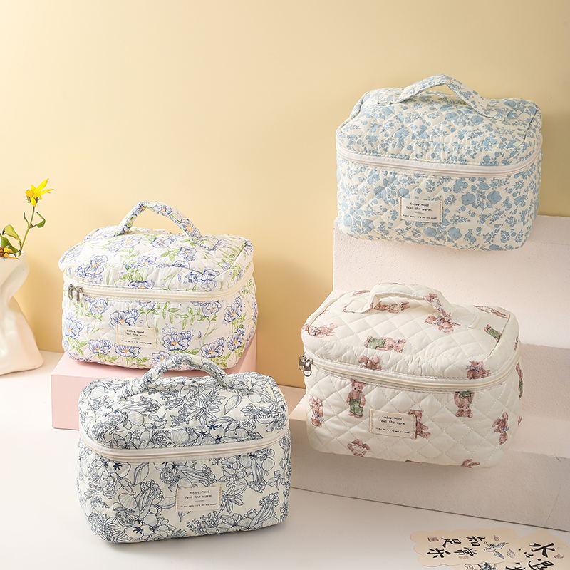 Large-Capacity Quilted Cotton Floral Makeup Bag - Portable and Cute for Travel or Student Use
