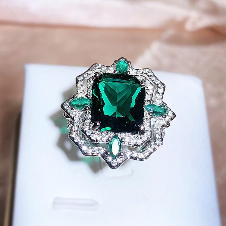 High Carbon Diamond High Tech Diamond Colored Ice Flower Cut Open Ring Girl Celebrity Jewelry