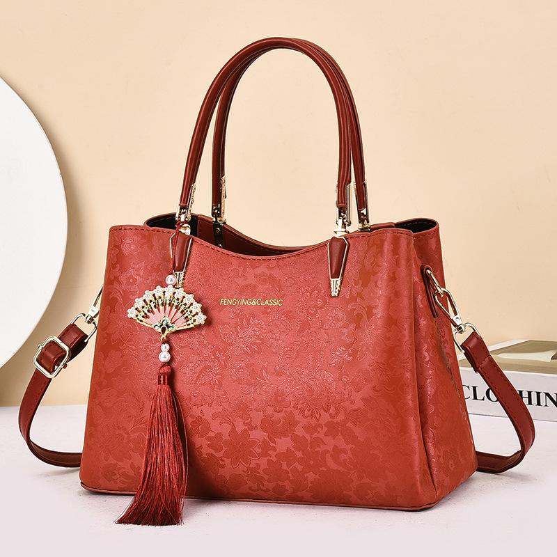 

Premium new portable carry crossbody shoulder bag commuter mother lady middle-aged and elderly large-capacity gift
