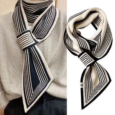 Sciarpa di lana lavorata a maglia stile coreano da donna Primavera Autunno Croce corta strisce scozzesi Sciarpe Collo invernale Sciarpa al collo Sciarpa con colletto all-match