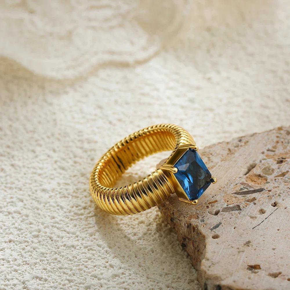 Gold Plated Waterproof Multi-color Crystal Chunky Striped Texture Rings Delicate Shiny Square Zircon Wed Ring Punk Jewelry