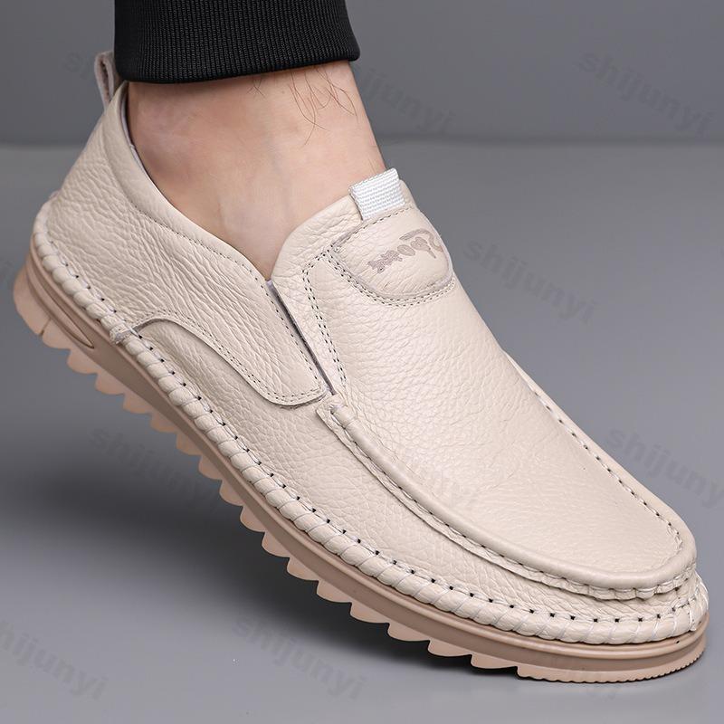 Fashion Autumn Men Casual Driving Shoes Designer Fashion Loafers Solid Color Big Size Soft Sole Non-slip Shoe Comfortable Leather Shoes