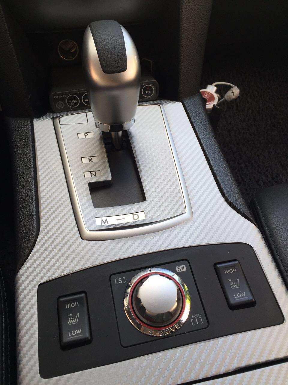 

Декоративные наклейки на консоль переключения передач Subaru 10-17 Outback Legacy 10-14 5D Carbon Fiber Black - Full Set