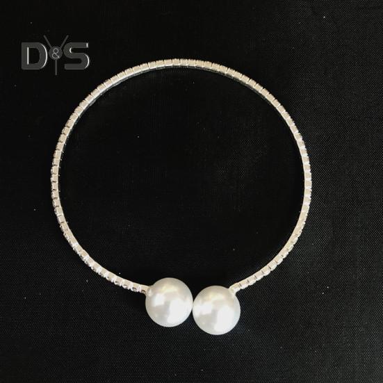 2Pcs/Set Women Elegant Jewelry Set Shiny Rhinestones Faux Pearls Adjustable Open Collar Necklace Bangle Set