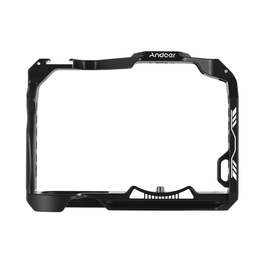 Andoer Camera Cage Video Cage z hliníkové slitiny s držákem Cold Shoe Mnoho 1/4palcových závitů