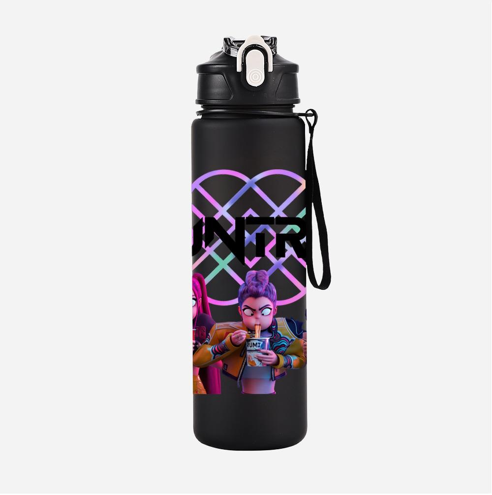 Cartoon K-Pop Dämonenjäger Bedruckte 750 ml Wasserflasche Große Kapazität Trinkbecher Tragbarer Outdoor-Sport Wasserbecher Kindergeschenk