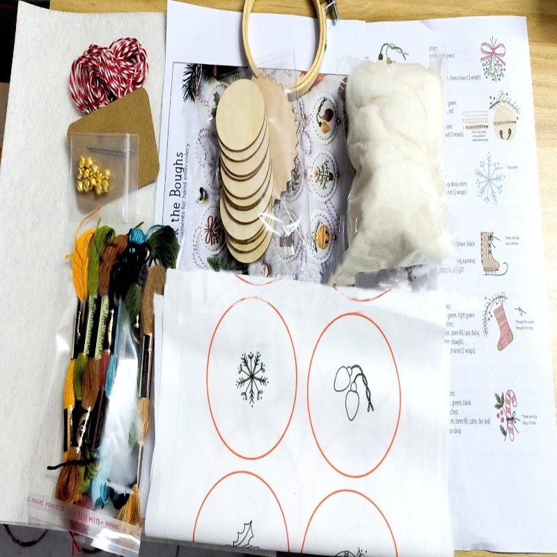 1pc Christmas Flower Frame Pattern DIY Embroidery Kit for Beginners