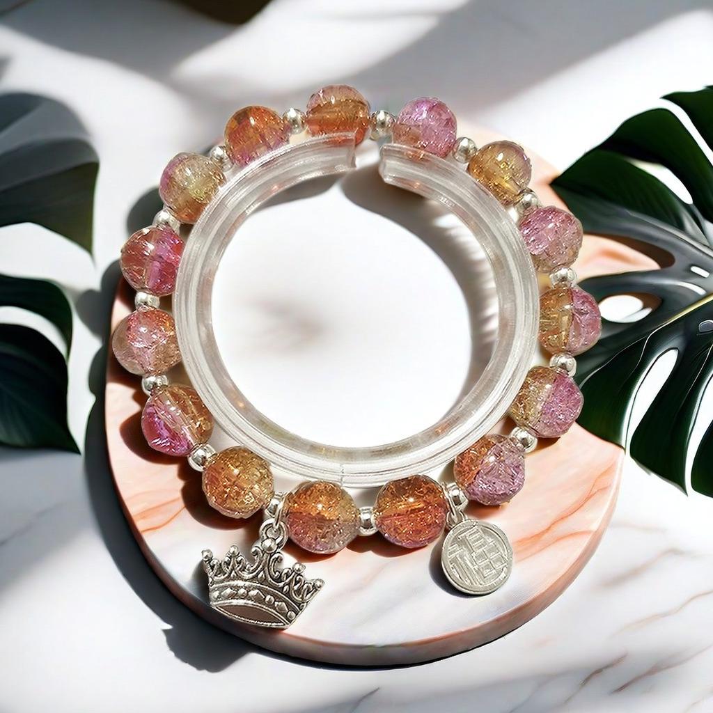 Braccialetto in Vetro Fiore Esplosione Fantasy da 10 mm: Ciondolo Farfalla Colore Degradé Design di Nicchia per Donne e Migliori Amiche.