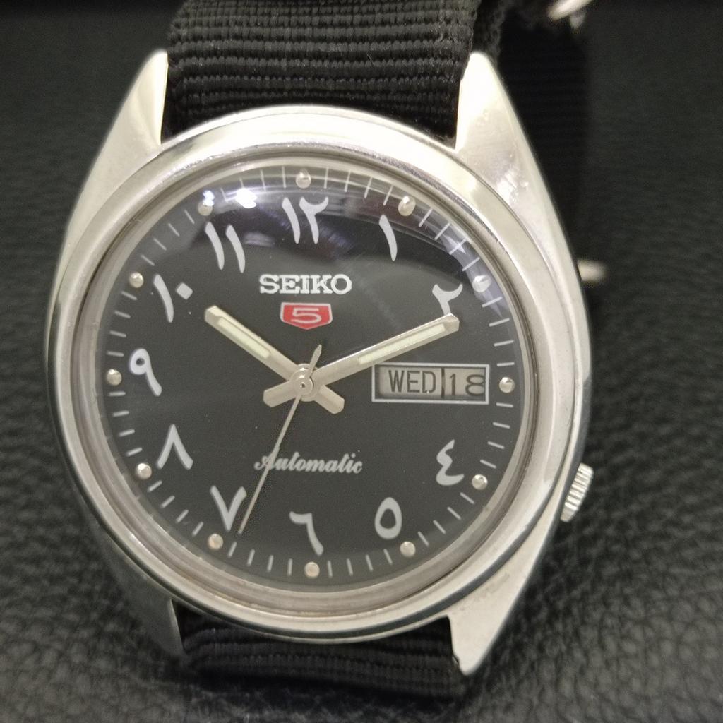 SEIKO 5 AUTOMATIC JAPAN MENS VINTAGE ARABIC BLACK COLOR DIAL WATCH a701430-5 R206b-a701430