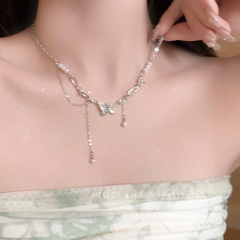 Elegante Perlenquasten-Schmetterlingskette - 2025 Leichter Luxus Schlüsselbeinchoker für Frauen