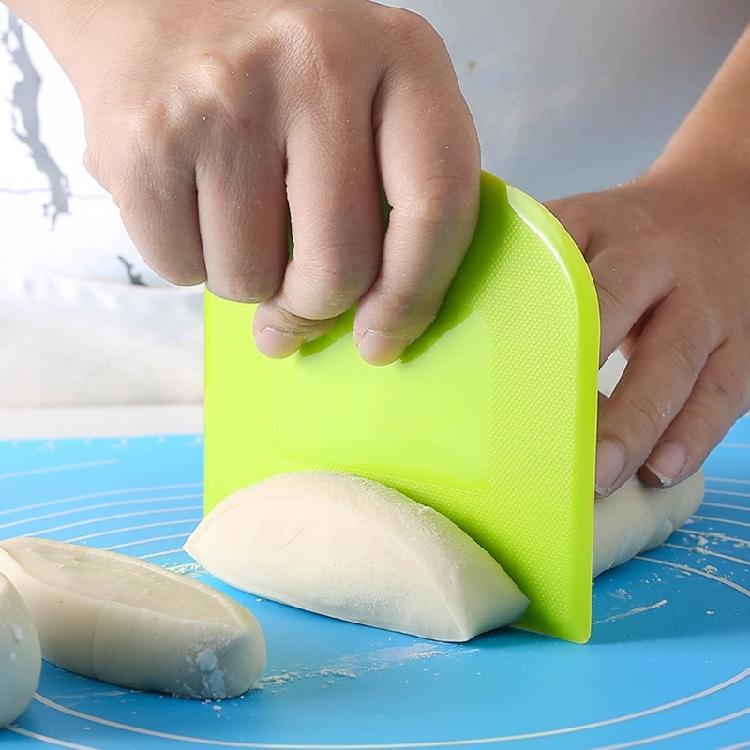 Professional Useful Cream Spatula Pastry Cutter Fondant Dough Scraper Cake Cutter Pastry Baking Tool Kitchen Accessories